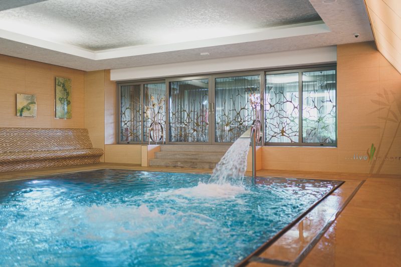 Wellness Spindlermühle - Harmony Hotel Spindlermühle - Schwimmbad